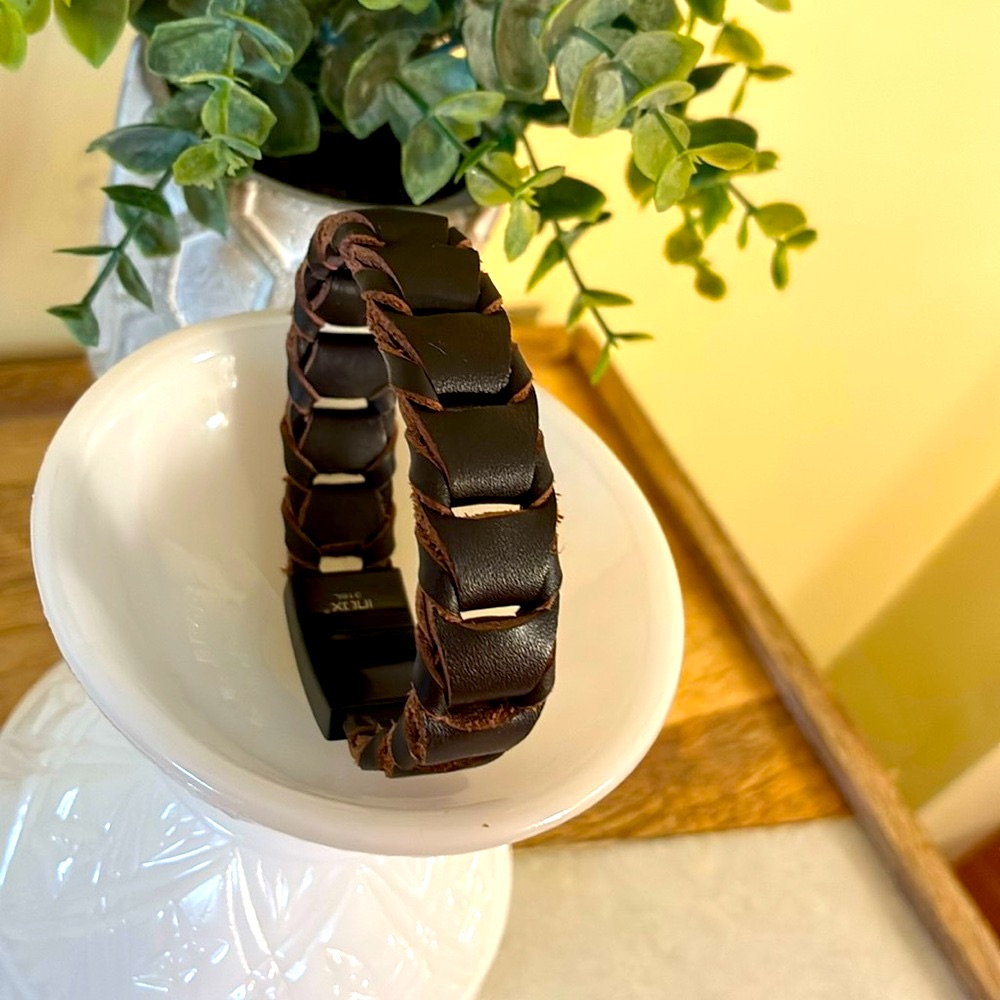 Handcrafted Brown Woven Leather And Stainless Steel Bracelet 61$